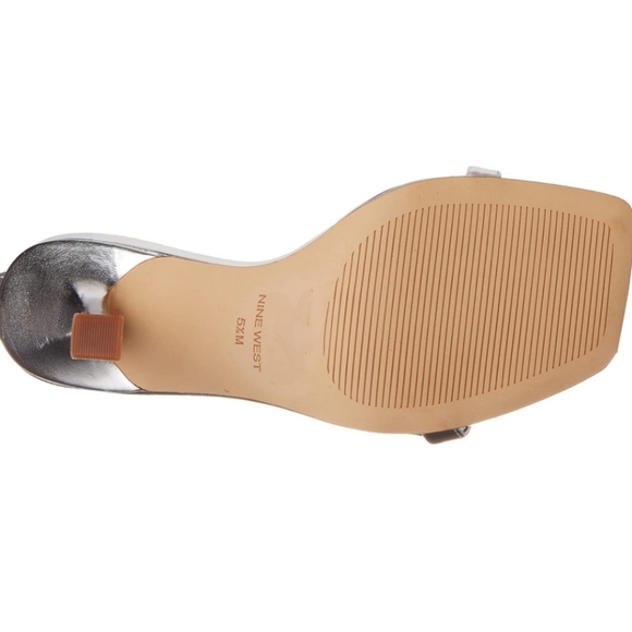 Nine West Yess Dress Sandals Size 8M Silver - Picture 3 of 6